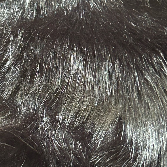 Fashion Nova Luxe Black cropped faux fur jacket L - Picture 12 of 16